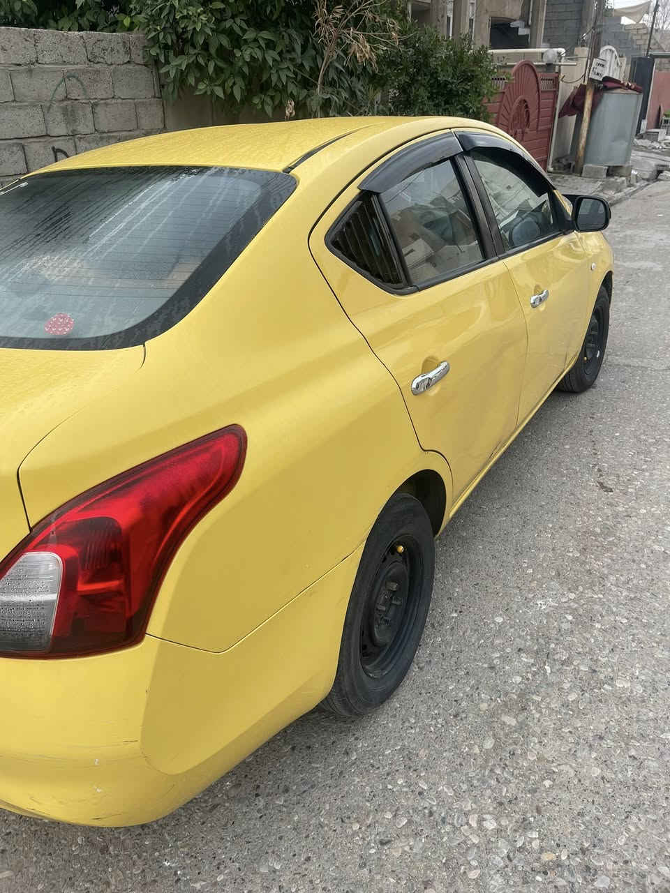 نيسان هندي ٢٠١٤كيرعادي تبريد تتفية نيقابة مصفرة محرك جديد سدرجديد تايرات جديت كرباي كول يشتغل جام كاهربا سيارة خيرمن اللة بدون صربة مابية روبع مصرف داغل خورفة نظيف مكانةكركوك *********** سعر(٨٠)بيها مجال رقم نجف ساحب بكركوك تحويل بشط
