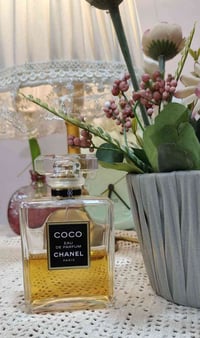كوكو شانيل • عطر كوكو شانيل • عطر نسائي • عطر • شانيل • مستحضرات تجميل