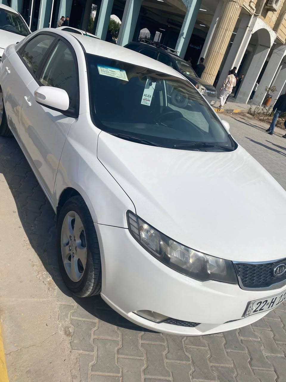 السلام عليكم
*********** واتساب 
سراتو 2010 
خليجي السياره حلوه بدون صيدبغ بدون ضربه بيهابارد يحكم بينه السونار المحرك خير من الله السياره جاهزه شاشه كامره حساسلايت زنون بيها صبغ بس الدوسه 
السعر٩٨ وبيها مجال بسيط ،
