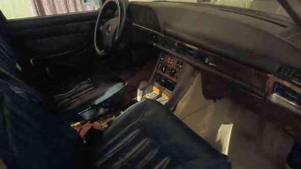 السلام عليكم مرسيدس جامبو موديل 86رقم واسط گير محرك 2500جديد حداده حلوه لون ذهبي مكان السياره ميسان العماره السعر 42بيهه مجال ***********
