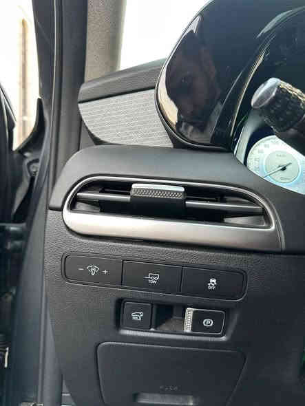 هونداي باليسايد فول لمتدد
موديل 2023فول الفول 
حادث : موضح بالصور وهذا رابط  ) 🔻https://bid.cars/en/lot/1-40865394/2023-Hyundai-Palisade-KM8R5DGE9PU523551
بدون ايرباكات كلها سليمة (مامفتوحة)✅
السياره بعدها لوك بوضع الشركه كلها وكاله ممبدل بيها شي  بجم كبس 
شرط الفحص و السونار  
محرك 6 سلندر 3800 🚀
دخول جديد ( مرقم اربيل  شمالي )
ماشيه ٣٧ الف ميل قابل للزياده
المواصفات فول الفول 1/1
بصمه (ابواب وتشغيل وصندوق )
 فتحتين
سلايد روف  
 شاشه عرض معلومات عله زجاج الاماميه 
شاشه جبيره كار بلي
كشنات  كهربائيه   
 رادار امامي توقف ذاتي 
رادار تحديد مسار 
رادار خلفي ايضا توقف عند الخطر 
نقاط عمياء 
 قيادةذاتيه 
 حساس امامي
حساس خلفي 
 سبعه راكب 
ثلاث قطع تبريد منفصل
تحكمات فول 
لايت عدستين زنون 
فور ويل 4°×4
انضمه قيادة خمس انضمه
 تشغيل عن بعد
 بردات خلفيه 
كل الكشنلت السياره تدفئه وتبريد
صندوك كهرباء ذكي
اوتو هولد
هند بريك بصمه 
منفصل سياحي
منافذ شحن بكل الكراسي
 ويل كب 20 
 ستيرن رجاج اثناء تنبيه
لدات امامي خلفي 
اناره داخليه بيضاء  
شحن واير لس 
 شفتات ستيرن
سماعات هارمن 
انارة ترحيب عند الاقتراب 
سعر 300$
* بعد بيها هواية مواصفات ….

العنوان / بغداد جكوك 
للاتصال ***********
