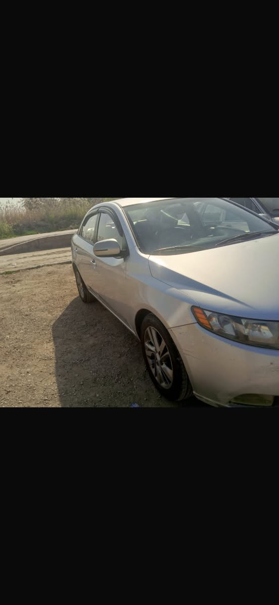 السلام عليكم للبيع       مكلف بلنشر رقم صاحبهه
       ***********
فورتي مديل13
مكينه 1600
وارد كوري
السعر90وبي مجال
