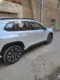 فرونت لاندر للبيع موديل ٢٥ ماشيه ١١ الف مكفوله مواصفات فتحه كراسي جلد ...