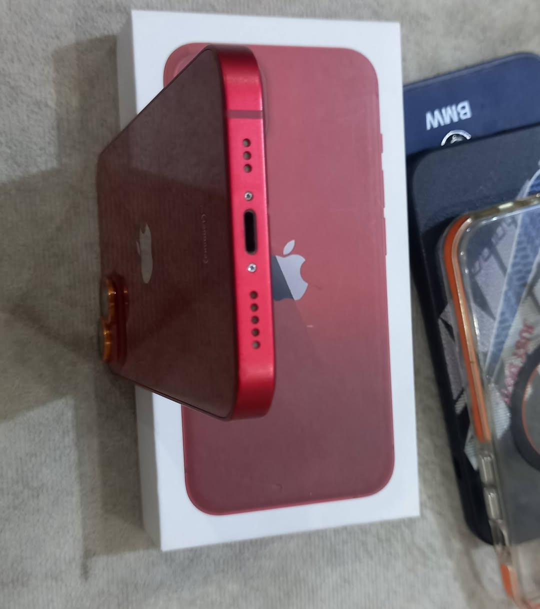 السلام عليكم ، ايفون 13 جهاز جديد كلش زلغ مابي ومكفول من كل شي مامفتوح ولامبدل بي شي جهاز كامل ملحقات بي لزكه وياه 3 حافظات كارتونه هم بس شاحنه ماكو جهاز بطاريته ٧٨ بس كلش حلو بشحن جهاز على ايدي اشتريته من زمان عندي ذاكرته ١٢٨ العنوان البصره وانا خادم للتواصل واتساب فقط ***********
