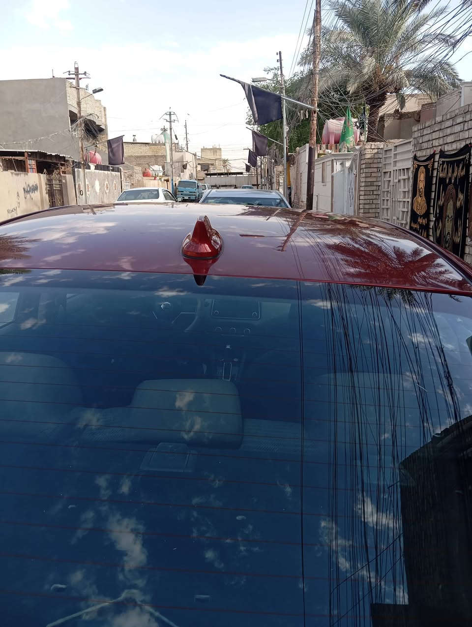 السلام عليكم نيسان فيرسا موديل 21  معوقين باقي سنه واصير حره بيها وكاله عامه السياره حادثها باامريكا جاملق وبنيد وبالعراق حادث خلفي جاملق بي دواخل وقبق الجنطه مبدل مكان سياره بغداد مدينه الصدر السعر 95وبيها مجال هاتف *********** كير مكينه كفاله اتصل ودلل
