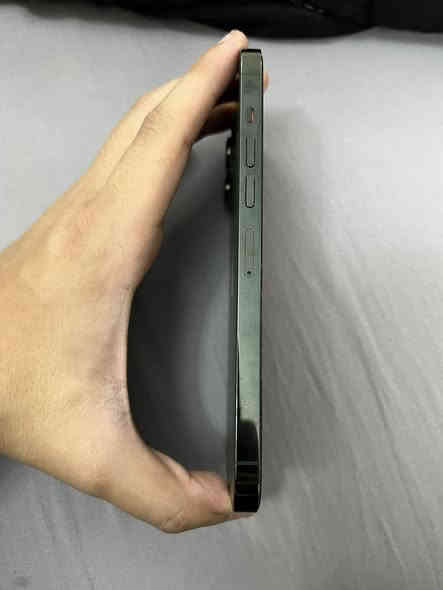 السلام عليكم ايفون 13 بروماكس ذاكرة 128gb بطارية 83  للبيع ب 600 وبي مجال مكاني اليرموك اربع شوارع (هاي الكسر باللزگة مو الشاشة ) 
***********
