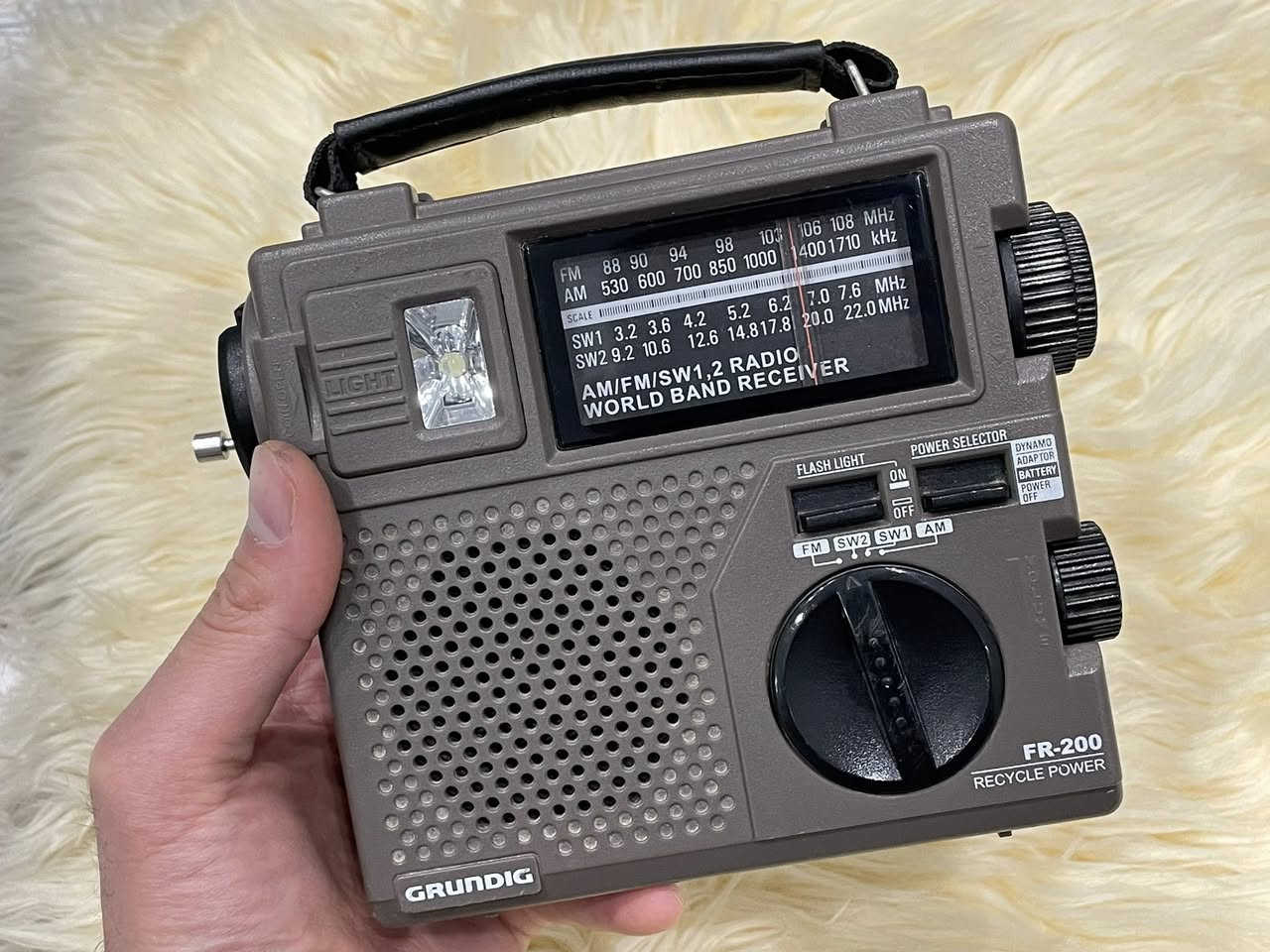 راديو طوارئ گراوندگ قديم 
ملاحظة // مبدل اريل و موجة fm تعمل فقط

اللي يفيدة يراسل الصفحة
متوفر توصيل


**إذا كنت صاحب هذا الإعلان وتريد حذفه لأي سبب، رجاءا أرسل رسالة إلى الدعم الفني**