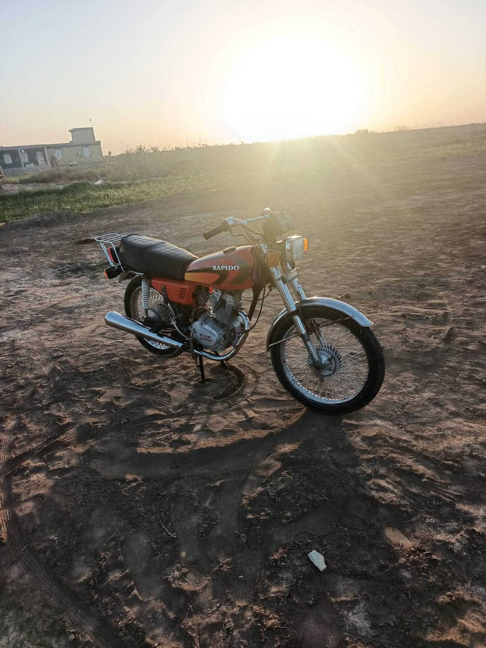 نامه أصولي تعمير 23 
الشاصي 2017 
كهربائيات كله شغاله لايت عالي ناصي
اشاير بك لايت
محرك متياز ايراني 2023 مفتوح مره وحده 
الدراجه جديده وحلوه وسعره مناسب
السعر 650 وبيها مجال 
مكاني بالشطرة 
***********
