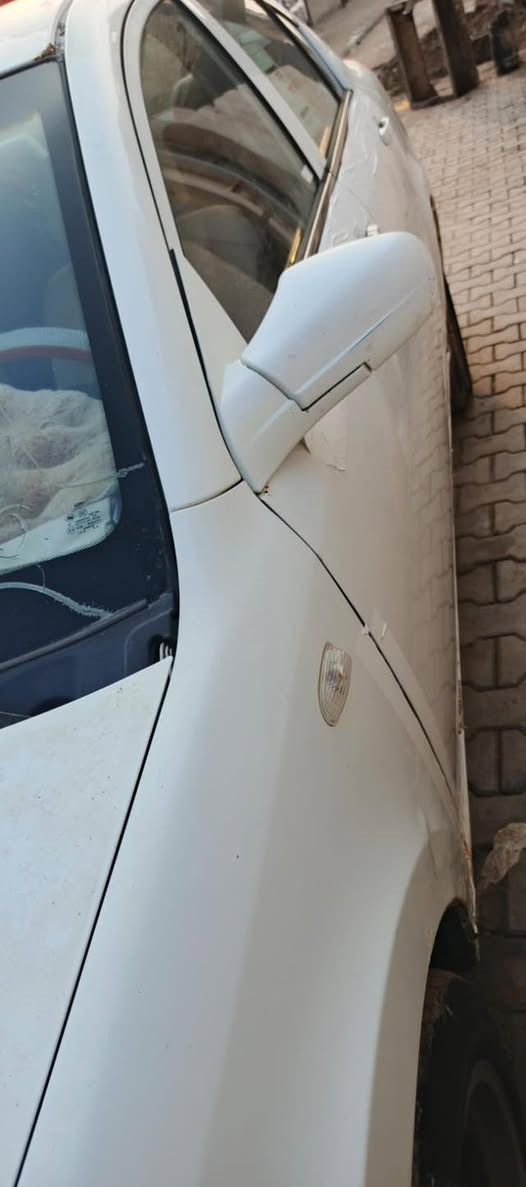 السلام عليكم 
سياره شيري  مديل13 اي فايف 
محرك بلادي  صبغ بلادي
سياره  دواخل كله نظيفه 
سياره وين ماتحب اطلع بيه 
وتعال وفحص شرط سياره نظيفه  وجاهزه من كلشي 
فقط بيها خياسات من خارج شي بسيط يسوه 
وغاز لمكيف 
ومكيف مالته كلش بارد  
رقمها مثنى 
المداور تريده بيومه بي وقت تريد تدلل 
المكان السماوه وليريد تفاصيل اكثر وسعر ينتصل او يتفضل خاص

0782 880 1233
