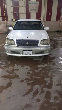 تويوتا كراون • مكاني • الديوانية