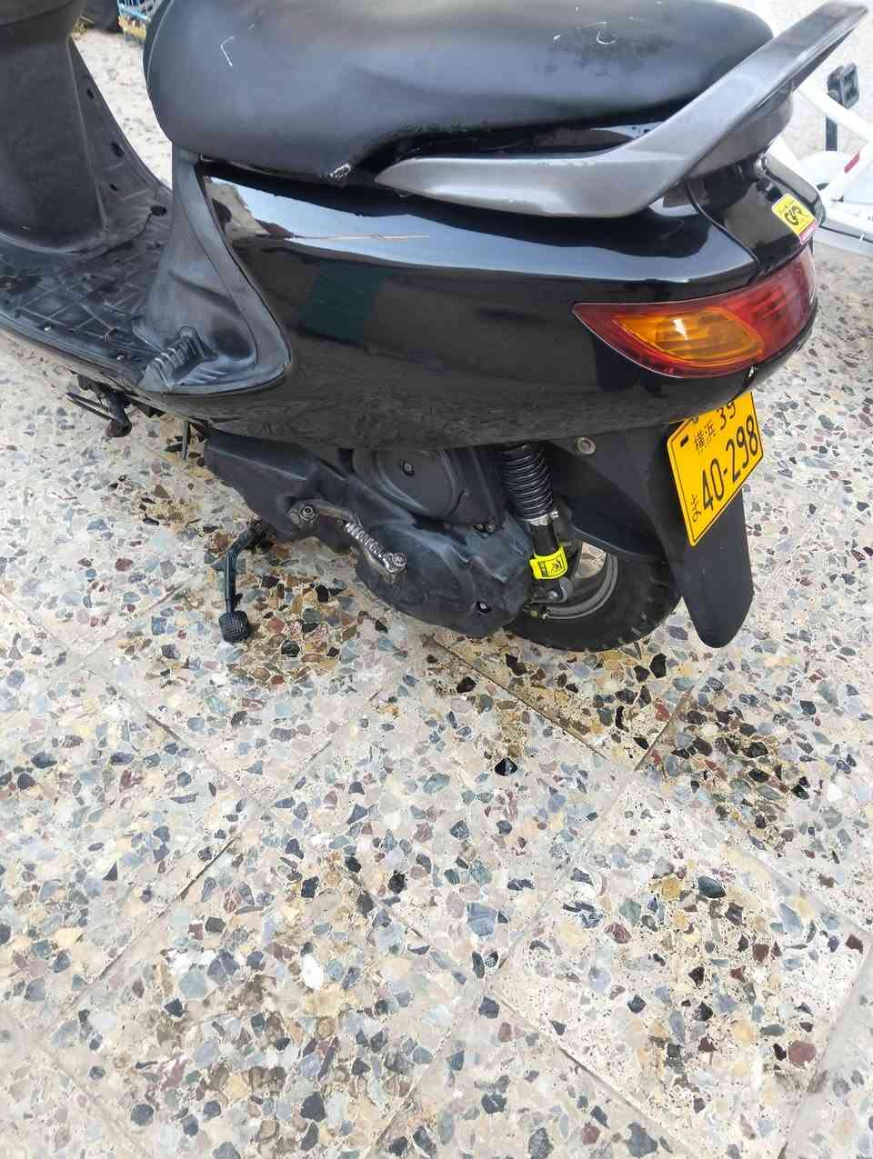 سلام عليكم دراجه كلشي بيه شغال مكينته مامفتوحه مكاني نجف  سعره 550 شراي بيه خير يدلل ***********
