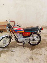 دراجه البيع بدون بدون السعر 800 وبيها مجال دراجه مكفوله كفاله عامه 077...