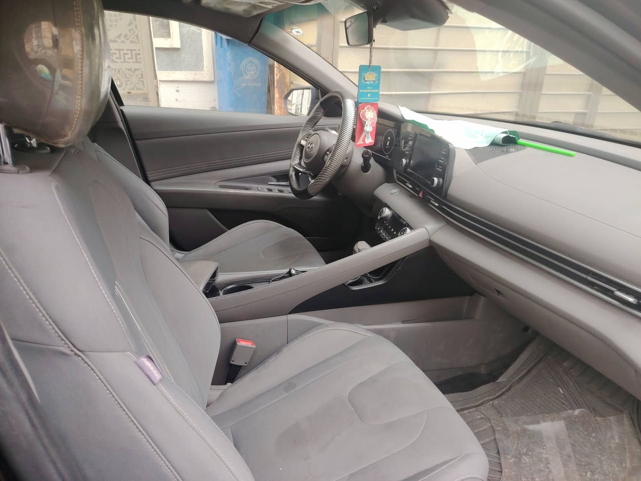 السلام عليكم النترا موديل 2022 رقم أربيل مكينة دوش 2000  سونار موجود حادث مال أمريكا فقط السعر 135 العنوان بغداد شهداء البياع ***********
