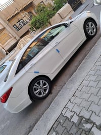 سوناتا • ٢٠١٢ • ١٢٧ الف