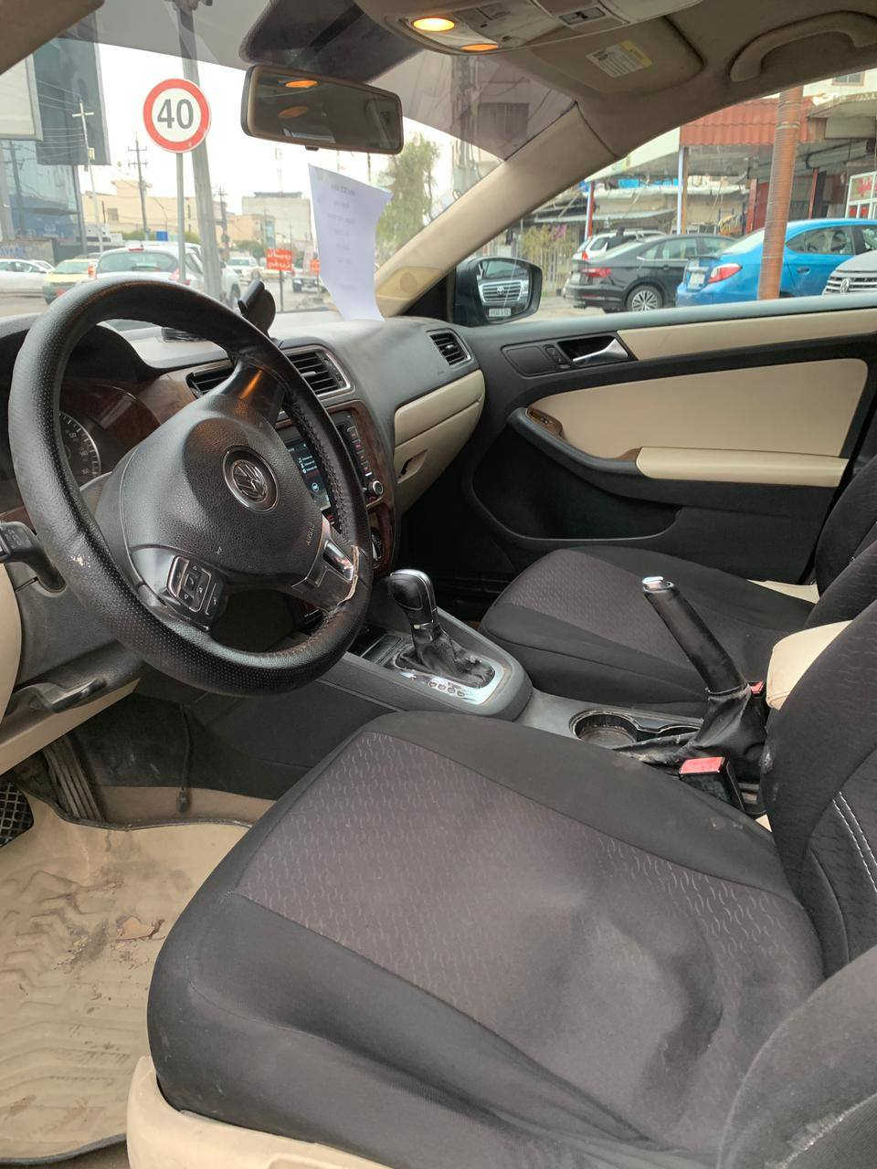 ▪️ڤۆلکس واگن جیتا : Jetta خلیجی ……………
▪️مۆدێل /2012 / گێڕ تۆماتیک ……………………
▪️رەقەم هەولێر سەنەوی نوێیە ……………………
▪️مەودای رۆیشتن / ١٦٠ هەزار میل مەکینە کەپس 
▪️مەکینە / V5 -2,5 پێنج پستنە بێ عەیب ،،،،،،،،،
▪️گێڕ و مەکینە و تەبرید و کارەبایی بەشەرت ،،،،،،،
▪️مواسفات / se بێ سلایت چوار جام ئۆتۆ ،،،،،،،،،

▪️سەیارەکە حیزام سبوغە جەمپێکی پێشی هەیە …
▪️ئێرباگ سیستەمە ، کەمەک بەدەنەی گرتیە ،،،،،،،،
▪️سەقفی سبوغی کالبونەوەی هەیە
سعر / 72  ورقە
شوێن  / هەولێر
*********** واتساب
*********** واتساب أربيل, العراق
