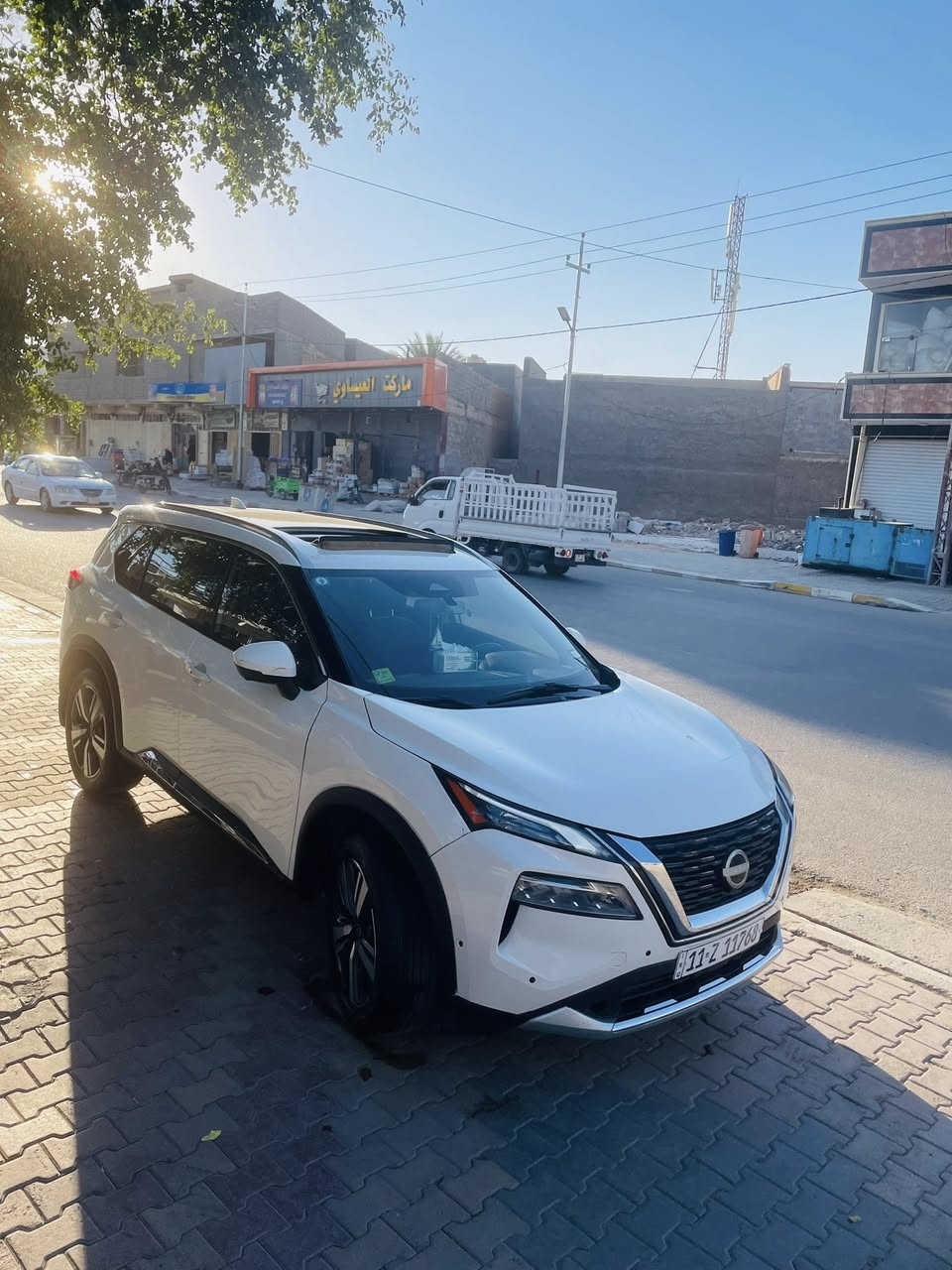 سلام عليكم
للبيع 
ماشيه 29 
نيسان روج اعلى فئه SL
موديل 2023
سعر 185 وبي مجال 
موصفات SL فول فول 
تحكم استيرن 
شفتات استيرن 
رادار جانبي 
رادار امامي 
شاشه جبير 
كامره خلفي + كامره جوانب 
 
كير عادي واوتو
هاند بريك بصمه 
بصمت تشغيل 
تشغيل عند بعد 
صندوك جك كهرباء
كشن جلد اسود 
كشنات امامي كهرباء
كشنات خزن
مري جانبي كهرباء
لد نهاري امامي 
لد خلفي 
داخل لونين 
ويل كب كروم 
تبريد مركزي 
تتفيه كشنات 
تتفيه استيرن 
حادث تبديل بس بنيد وبادر بالجاملغ الأيمن 
مكاني بغداد +الانبار  
***********
