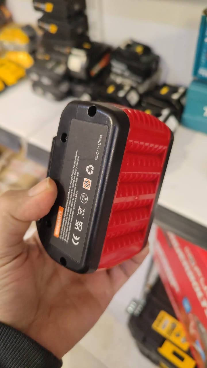 باتری بوش امزون 8امبیر 20الف
***********
