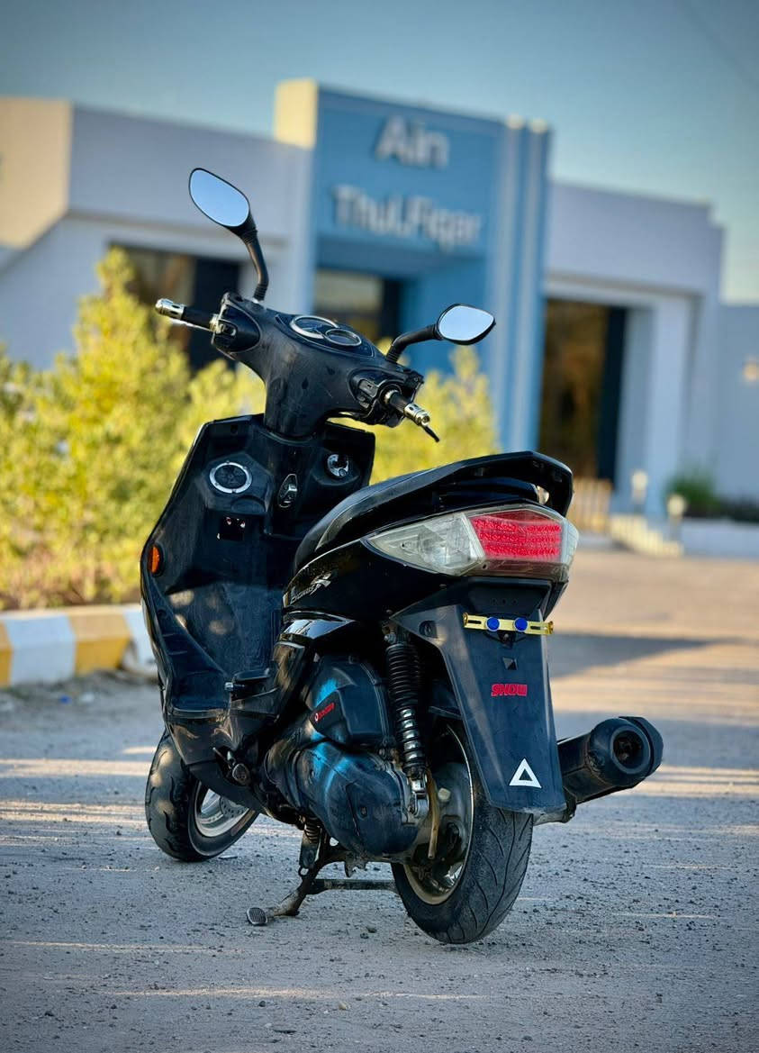 سلام عليكم سكنس فحل ياباني طلاعات نوزل خطين دراجه جديده ونضيفه حيل مابيهه نقص برغي مكينه شلعه معدل وبلاديه الدراجه ماشيه 34الف حقيقي كهربائات كلهه شغاله لانتقيص ولاتبخير دراجه خير من الله المكان بغداد البياع السعر 775 بيهه مجال قليل  ***********
