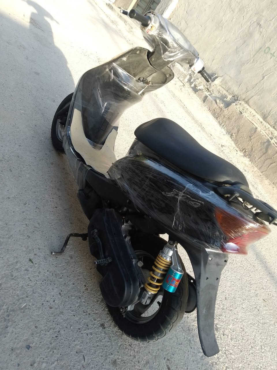 دراجه عصفوريه سرعه 60 تشتغل سلف وهندر نكره مكينه بلاديه شلعه حلوه كهربائياتهه شغاله قفل ستيرن شغال دبلات شغاله اوراق بيهه سعر 200مكاني بغداد مدينه الصدر شراي يخابر ***********
