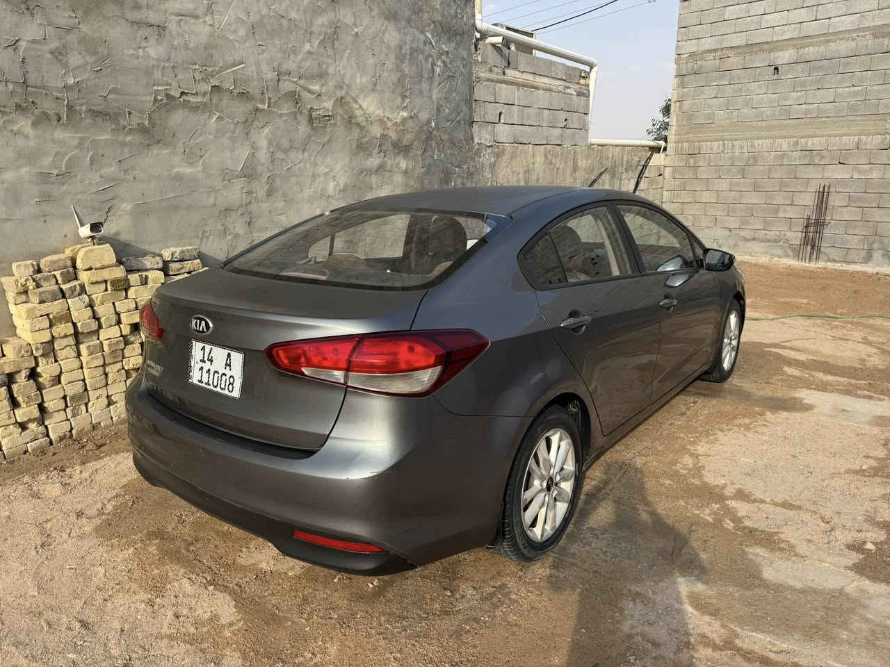 السلام عليكم 
 كيا سيراتو 2018 خليجي مكفولة محرك 1600 

شرط التحويل لمدة اسبوع فقط
 السعر 133 المكان البصرة شط العرب 

للاستفسار والاتصال (*********** )
