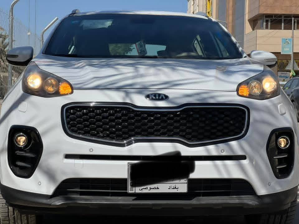 السلام عليكم من رخصة الادمن المحترم
سبورتج موديل 2018 خليجي للبيع باسمي رقم بغداد 

مواصفات 

 حساسات خلفيه أماميه مري شفط اشاير بالمري زراك لايت تحكم ستيرن بكلايت لدات  كشنات مغلفه جلد  جهتين شاشه تبريد بيانو  الارضيه مغلفه السيارة نضيفه جدا   كامله متصرف عليها الف جدا ماشيه 126 الف 
السعر ١٨٧ ادولار 

للإستفسار الاتصال 
***********
