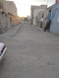 شارع بانزين خانه • ٢٠٠م • بيتين كونكريت