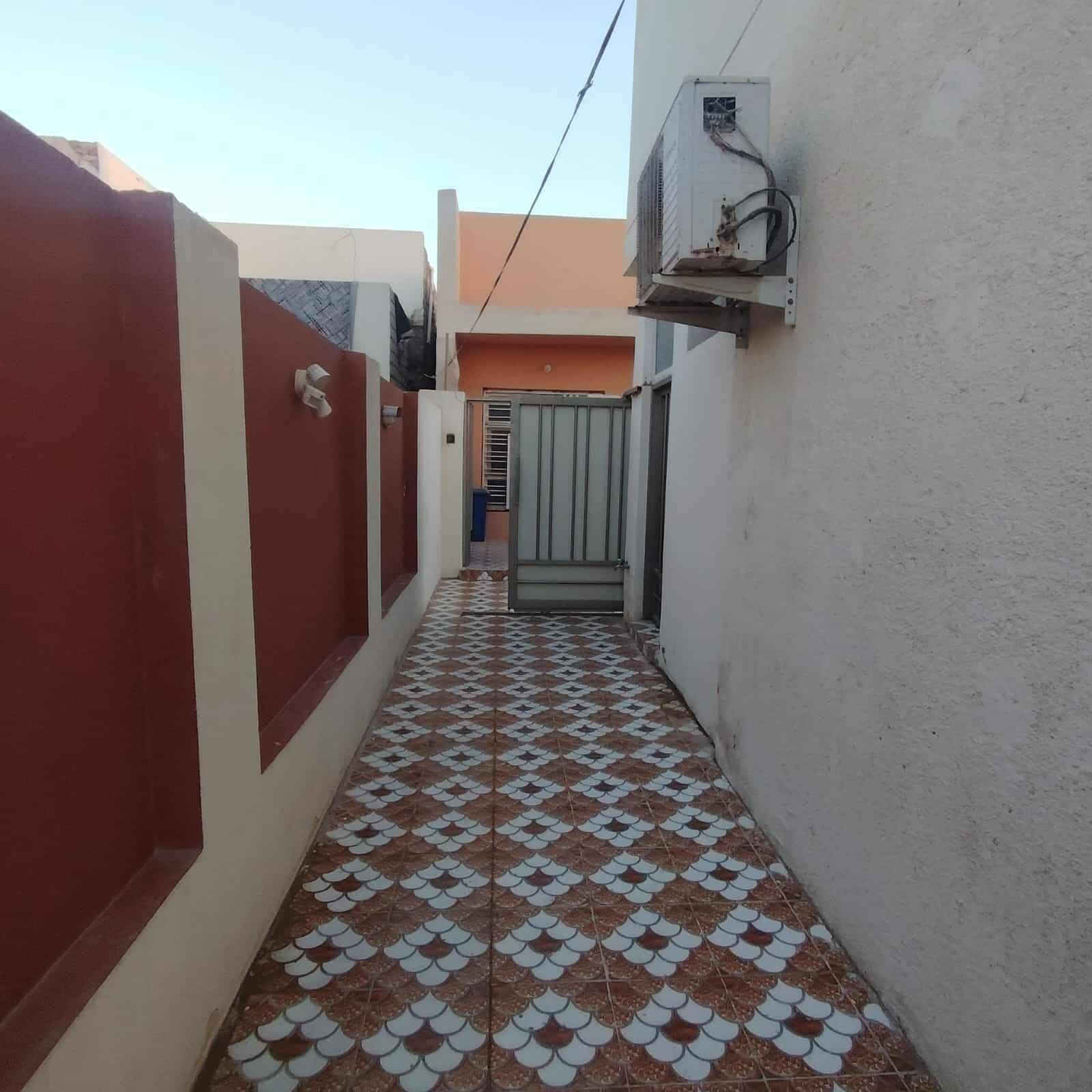 🏠دارمع شقه و3محلات لبيع 

⭕العنوان: الجزائرشارع الضغط
⭕️مقابيل مخازن عل شارع العام 
⭕موقع مميز _
____
🌿طابو صرف
🌿بناء جديد
🌿طابقين
🌿كونكريت مسلح
🌿عل شارع60

♦️المساحة :300م² 
♦️الواجهة  : 10متر
----------------
                     
تفاصيل الدار 🏠
___
🌿غرف نوم 💯
🌿صالة 
🌿مطبخ 
🌿استقبال 
🌿مجمع صحيات
تفاصيل الشقه 
🌿غرفه 
🌿صاله
🌿مطبخ
🌿مجمع صحيات
لاستفسار الاتصال عل أرقام التاليه ***********
