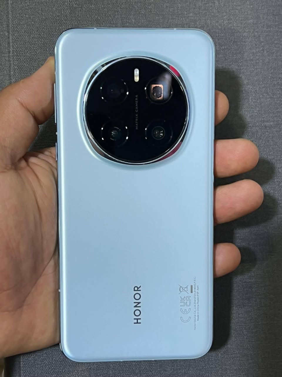 هونر ماجك 7 برو 
512 كيكا 
ملحقات كاملة اصلية 
نظافة 100‎%‎ 
مكاني ديالى 
***********
