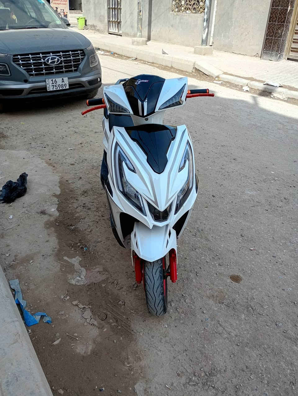 السلام عليكم دراجه جامبو للبيع فول ماكينه ما مفتوحه كهربائيات كفاله مكان ديوانيه رقم موجود***********
