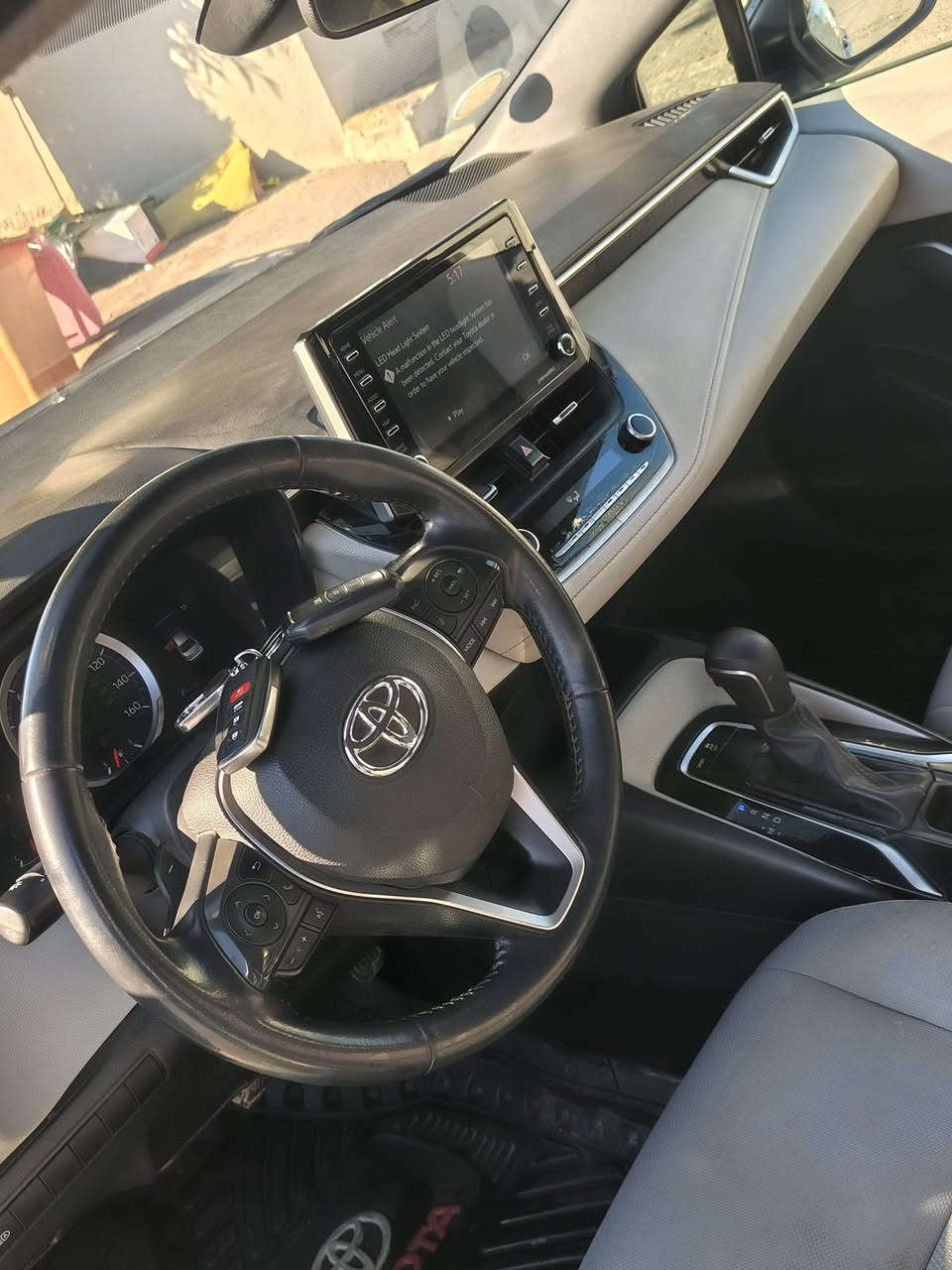 كرولا2021امريكي حادث بس بونيت سيارة جاهزه من كل شي رقم سنويه هزه فحص كله جديد بسمي عنوان اربيل 
***********
