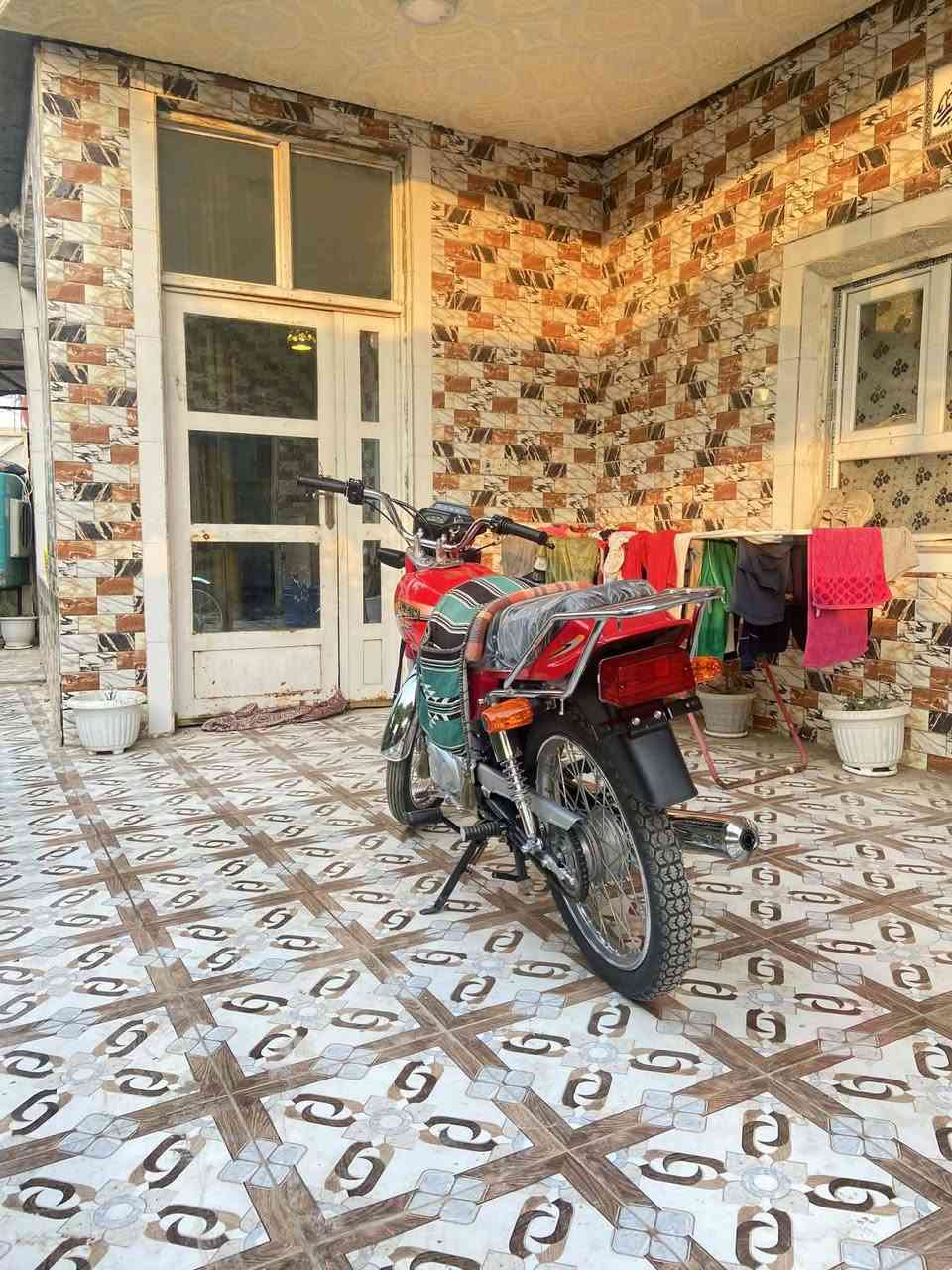 سوسوكي للبيع وللمراوس بدايون فقط الدراجه قبل سبوع طالعه من لمعرض أوراق سكنر مكاني حله ورديه اتصل *********** سعر اتصل وبيك خير ودلل  خاص ماارد
