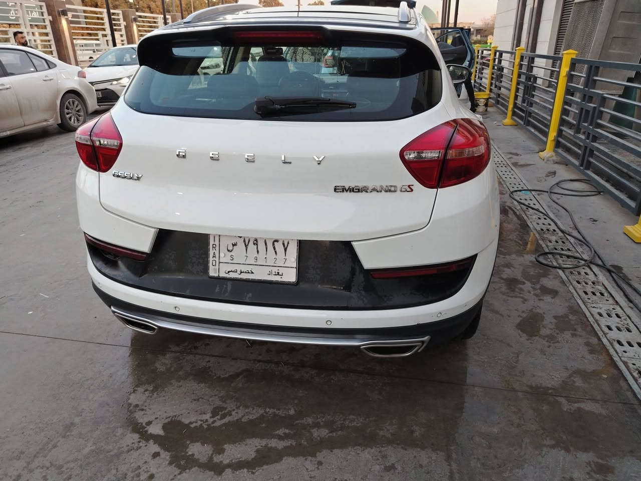 سلام عليكم جيلي ايمغراند موديل 2021 فول مواصفات بانوراما حساسات جلد قرميدي كشن كهربائي مكفوله من الصبغ والبارد ماشيه ٣٢ الف
سعر ٩٠ ورقه وبيهه مجال بسيط
عنوان بغداد شارع فلسطين هاتف ***********
