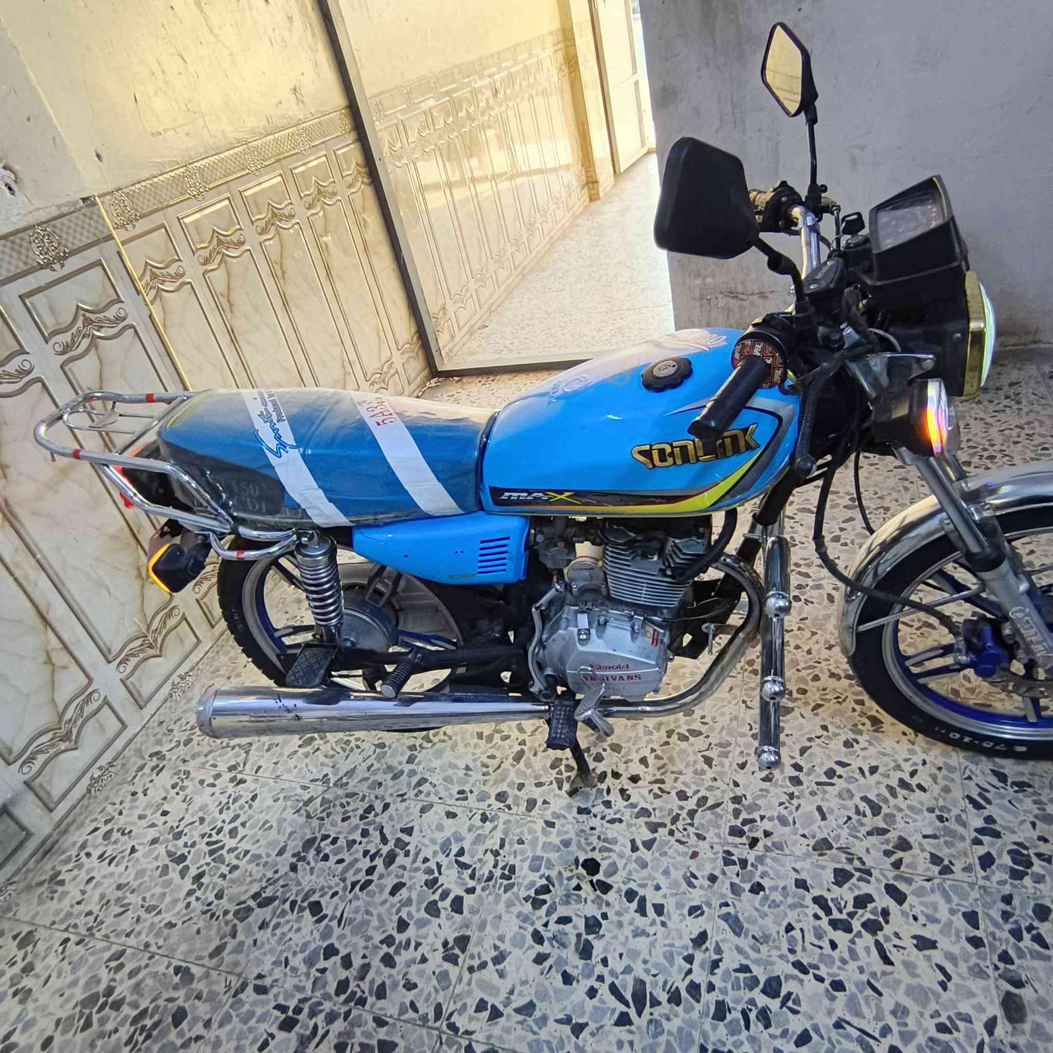 البيع موطور ايراني موديل 23 محرك150 الون مميز كله شغال سعر 600بي مجال الطيبين مكان الرمادي التاميم الاتصال على رقم الهاتف ***********
