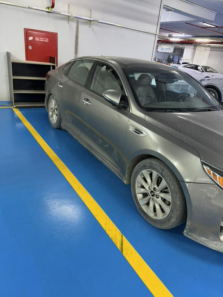 السلام عليكم
اوبتيما 2016 امريكي فول مواصفات ex 
الحادث و السونار مرفق بالمنشور 
مواصفات بصمة بانوراما كشنات جلد 
كشنات كهرباء خزن السايق و الصدر
كشنات تدفئة تبريد ستيرن تدفئة 
مري شفط قلاب عند الرجوع 
نقطة عمياء حساسات خلفية (بيهن مشكلة مرات يشتغل مرات لا) تبريد منفصل تبريد خلفي 
السعر 140 
مكاني بغداد 
***********
