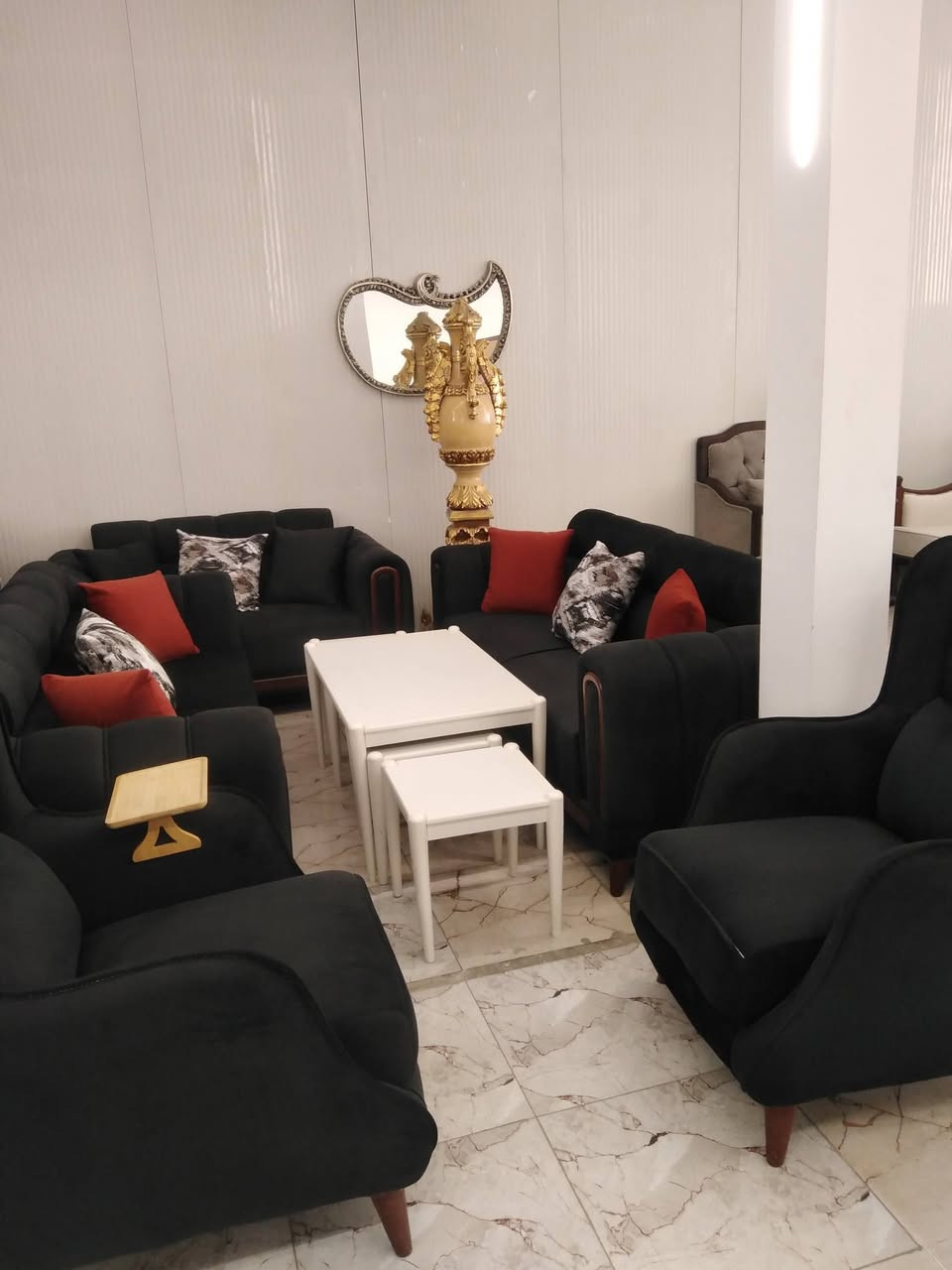 � تحذير للمنافسين… نازل عرض يهز السوق 🔥🚨يقدم معرض ديباج ملكي
🌙 عرض خاص بمناسبة شهر رمضان 🌙
تخم ١٠ مقاعد مودرن فاخر
بسعر يفاجئك… ويصدم السوق كله

يتوفر 
8مقعد
7مقعد 
5 مقعد 

✔️ خشب قوي يتحمل سنين استخدام 
سفنج مميز ضغط عالي 
✔️ مقعد بلوك بلاويد
✔️ ألوان حسب الطلب
✔️ شغل مرتب يرفع قيمة بيتك
إذا ناوي تفرش صالتك…
ملاحظة  افحص البضاعة بوجود المندوب التوصيل
هذا أرخص وقت وأقوى عرض
⚠️ العرض لفترة رمضان فقط
واللي يحجز أولاً يستفيد أولاً
لا تنتظر ترتفع الأسعار بعد العيد 😉
📲 راسلنا خاص فوراً واحجز تخمك قبل نفاذ الكمية
التوصيل متوفر لكل المحافظات 🚚
عنوان مالنه  بغداد السيديه  نزله جسر جادريه


**إذا كنت صاحب هذا الإعلان وتريد حذفه لأي سبب، رجاءا أرسل رسالة إلى الدعم الفني**