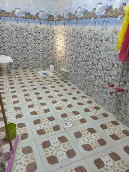 السلام عليكم 
يوجد بيت للبيع في الدوانم الزراعي في حي العسكري مساحة(١٥٠متر)يبعد عن الشارع أقل من ١٠٠متر يحتوي على غرفة نوم وإستقبال وصاله جبيره ومطبخ وصحيات داخليه وخارجية وطرمه ومناور ٢
البناء بلوك السقف مسلح ارضيه سيراميك السعر(٤٥مليون)وبي مجال
