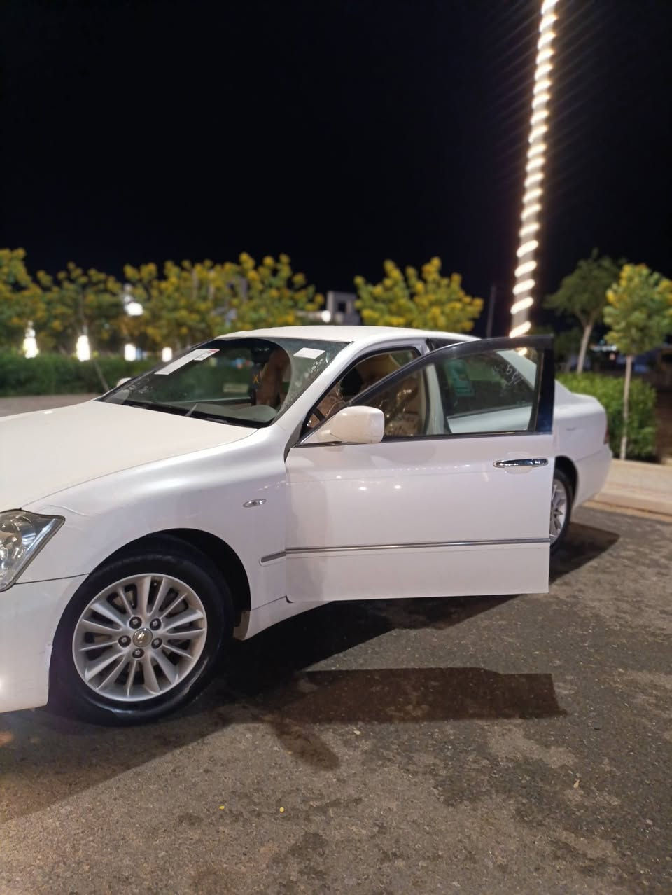 شاهینەی موس بێ کۆد 2005 گەورە بەگەورە 65 گەڵا ***********
چواردووگمەیە سێپارچەی ئەوروپایە بێدەعم بێ لێدراو هادرۆلیک و گێڕ و تایەی لۆکە  کەلار ***********
