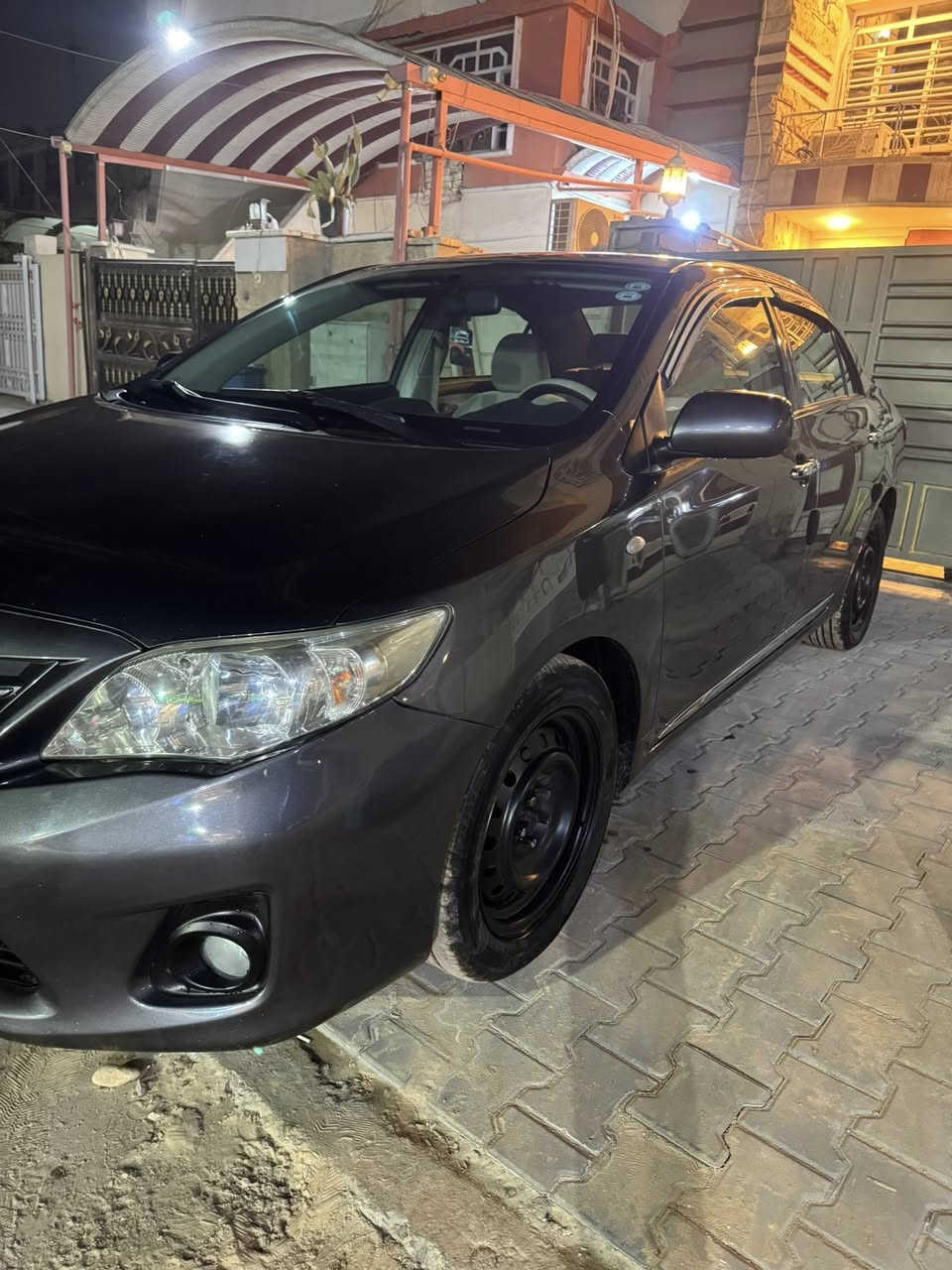 السلام عليكم

كورلا 2013 خليجي لون رصاصي  
رقم اربيل 
محرك 1600
حساسات 
شاشه 
كامرة 
تحكم ستيرن 
ماشية ١٥٧

سعرها 137 وبيها مجال

سياره نظيفة مابيها قطعه صبغ 

مكانها بغداد/الاعظمية/شارع المغرب
للاستفسار ***********
