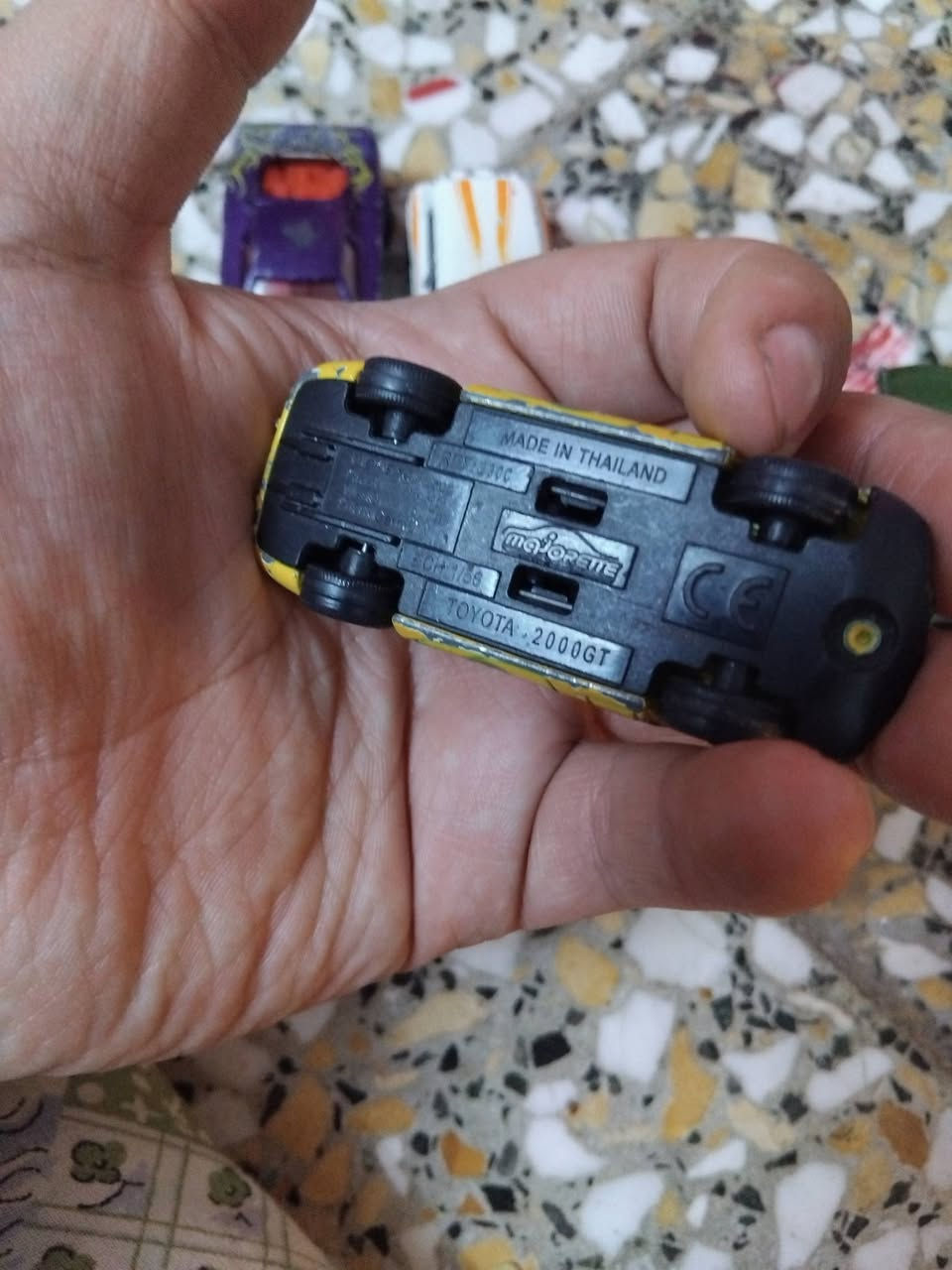 مجموعه سيارات مرتبه ماركات تلاثه ماجوريت و البقيه هوت ويلز موضحات بالصور سعر القطعه الوحده 1500 دينار سعرهن شلعه 8 الف
توصيل موجود 
تواصل خاص


**إذا كنت صاحب هذا الإعلان وتريد حذفه لأي سبب، رجاءا أرسل رسالة إلى الدعم الفني**