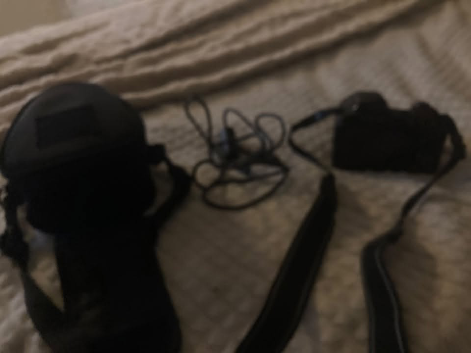 السلام عليكم كامره نيكون بسعر مناسب جدا مكاني الدوره 100 الف فقط ***********
