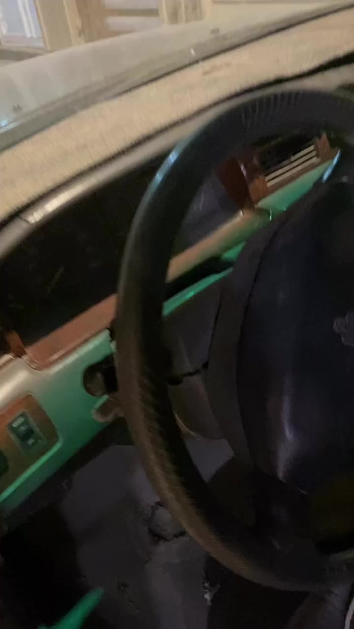 للاستفسار ***********
راس الثور فلات مكفوله كير ومحرك تبريد ثلج غرفه مرتبه تخبل شاشه. دشبول ايسر بلاد مشط ايسر بلاد كهربائيات الكل شغاله و  مكفوله من الكص ونقل جثه محرك 2 ونص vvt  تخم تاير والسبير جديد ضررها  ضربه بالجاملغ الخلفي ومرجع السياره مسستمه اربع بيبان وصندوك وبنيد جدد نفس اللون مبدلهن للنضافه رقم نجف مشروع وطني سنويه ل ٢٥ وراعيها موجود ومداور ثاني يوم وباقي التفاصيل تجي وتشوف بعينك سعرها ٦٥وبيها مجال بسيط
