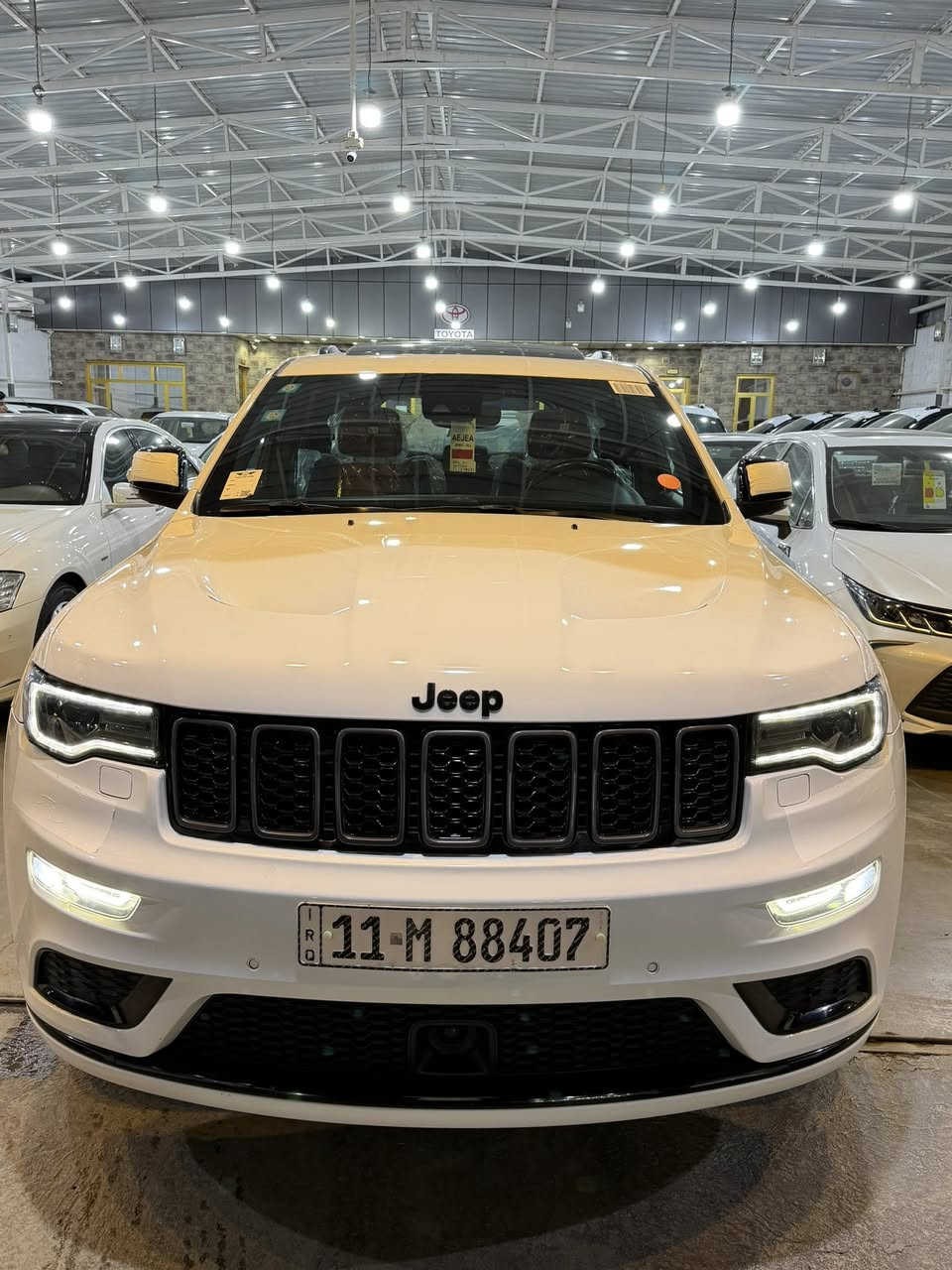 السلام عليكم
جيب كراند شيروكي فئة ال  S اس ( خـليـجـي ) ام رادار 

‏‎موديل 2022  فول مواصفات وكالة هارلم ام ضمان 

المحرك : V6.  3.6L ‎  

سياره مكفوله من الصبغ و التبديل 

ففط بارد قليل جدا باب اليمين الخلفي

‏‎ ماشيه 26 كيلو  حقيقي شرط فحص 

سياره جديده سبير منازل

سياره جديده استخدم شخصي و قليل 

‏‎ السيارة وكالة  داخل احمر بلادي المرغوب 📍❤️

لون ابيض سياره جديده بمعنى الكلمه 

‏‎* المواصفات :

‏‎*رادار امامي وجانبي 

‏‎* نقطة عمياء .

‏‎*داخل جلد 

‏‎* دفع رباعي 4x4 . 

‏‎* فرش المقاعد من الجلد . 

‏‎*صفي المقاعد الأمامية كهربائية .

‏‎* ذاكرة لحفظ وضعيات الجلوس . 

‏‎* صفي المقاعد الأمامية مع تدفئة . 

‏‎* صف المقاعد الخلفية مع تدفئة . 

‏‎* ويل قياس 20 انج .

‏‎* مقود السائق كهربائي . 

‏‎* تدفئة ستيرن . 

‏‎* سقف بانوراما .

‏‎* شاشه كبيرة 8.4 انج .

‏‎* نظام الملاحة (GPS) . 

‏‎* نظام خاص للطرق الوعرة . 

‏‎* مصابيح امامية زنون . 

‏‎* المصابيح الأمامية مع LED لايت . 

‏‎* كشافات ضباب بروجكتر زنون . 

‏‎* تشغيل عن بعد .

‏‎* صندوق كهربائي .

‏‎*  حساسات أمامية . 

‏‎*  حساسات خلفية .

‏‎* كاميرا خلفية .

‏‎* بخاخ ماء لتنظيف المصابيح الامامية .

‏‎* مرايا بخاصية التعتيم الذاتي . 

‏‎* مرايا جانبية قابلة للطي . 

‏‎* بلوتوث تلفون . 

‏‎* محدد سرعة . 

‏‎* نظام تشغيل واطفاء اوتماتيكي للمحرك للتوفير من صرف الوقود . ( Auto Start System ) .

‏‎* نظام بريك اوتماتيكي ( Auto Break System ) . 

العنوان بغداد الكريعات معرض اليمامه

‏‎للاستفسار اكثر  …

***********

***********
