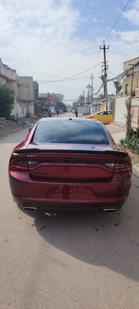 السلام عليكم
جارجر 2022 امريكي 

فول عده الفتحه سياره جاهزه ماناقصها شي 

رقم بغداد بسمي ماشيه 50الف 

العنوان بغداد 

***********
