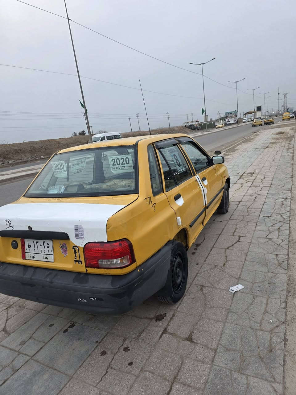 السلام عليكم سايب 2011 مصفره هي وغرامات تحويل مباشر جير ومكينه حلوات لا تبخير ولا تني اترايك وين ما تريد سنويه مشروع وطني مكان السياره بسمايه منطقه الورديه بغداد السعر 20 اي استفسار اتصال على هذا الرقم ***********
