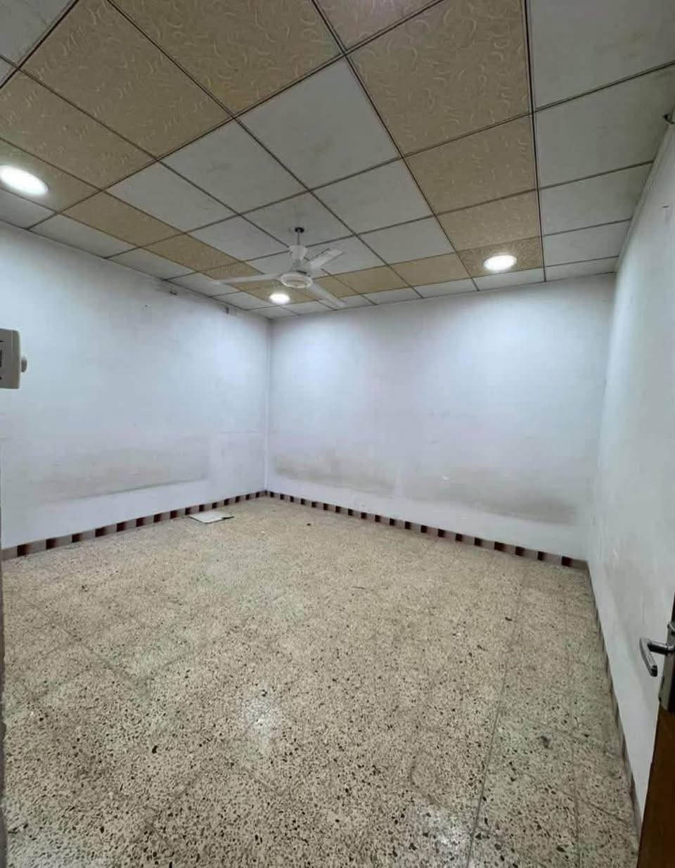 دار للبيع بسعر مناسب في حي البلديات مساحة ٢٠٠ متر واجهة ١٠
شارع صبة قرب جامع السليمان اتجاه شروق تام سند طابو ملك صرف باسم شخص واحد@
الجميع
طابق واحد موجر حاليا بسعر ٤٠٠ الف 
سعر المتر مليون وخمسين  وقابل للتفاوض1.000.050بي مجال البيع مستعجيل


**إذا كنت صاحب هذا الإعلان وتريد حذفه لأي سبب، رجاءا أرسل رسالة إلى الدعم الفني**