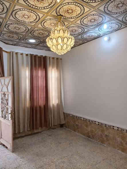 السلام عليكم 
دار 100 متر لرهان يحتوي على غرفه او صاله او مطبخ واستقبال البيت نضيف كلش او حلو
 سعر الرهان (14) قفل لمده 3 سنوات العنوان شارع المعمل خلف مدرسه الشهيد علي الرماحي 
***********
***********
