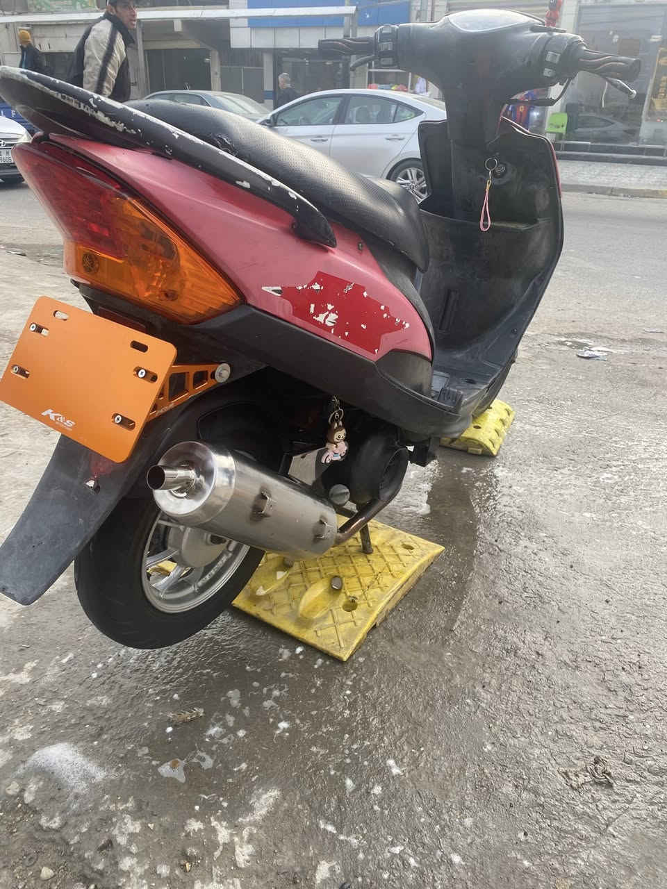 السلام عليكم ماكس عدله للبيع دراجه شلعه ومعدل نكره سلف بي وكت سلف بلادي دراجه خير من الله بيهه قاعده كوسوو وبكلايت اربعه وصالنصه ووياله وصدر وفج بريكات كهربايات كلهه شغاله السعر ٦٢٥بيهه مجال العنوان بغداد شهداء البياع رقم لهاتف ***********
