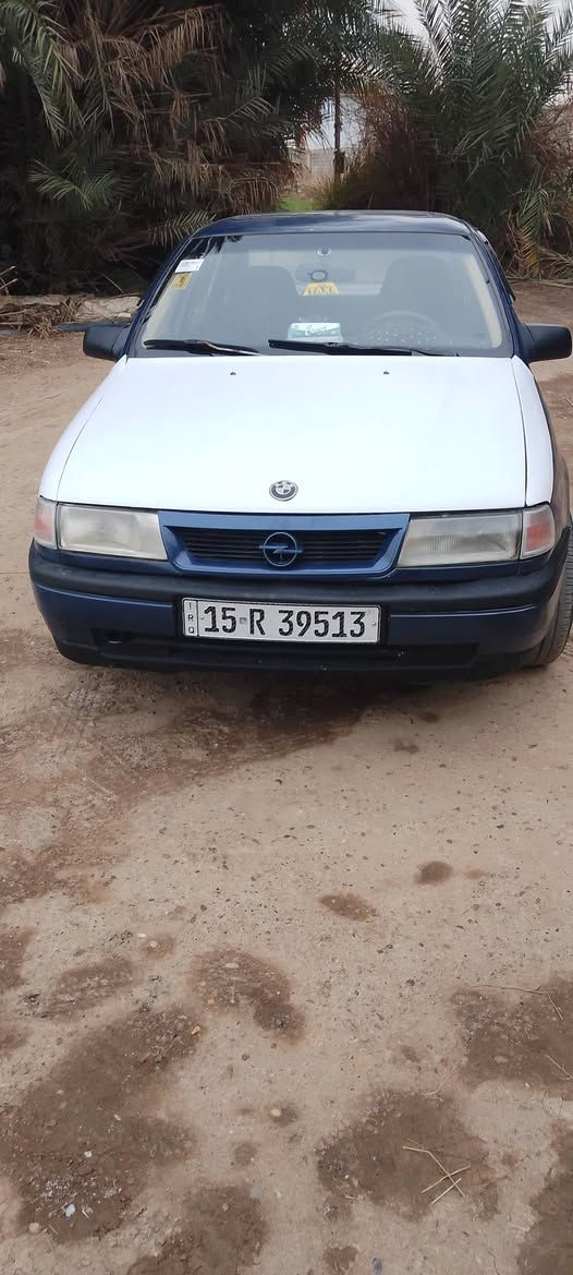 فكتره اللبيع سياره حلوه مال جناي صدر جديد تيارات تخم جديد بااتري جديد السياره موديل 92 هزه جديده رقم الفين و2030 هذا رقم صحب السياره ***********
