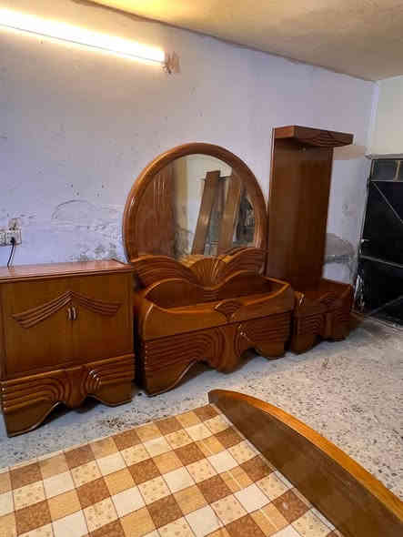 850غرفه اخشاب ست بوب مال الاول صاج تفصال ب5ملاينن مسويه مكان بغداد الشعب حي بساتين الاسفسار ع ***********
