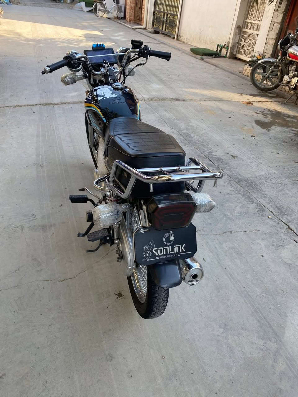 يالله

سلام عليكم دراجة تايكر موديل ٢٥ سولنك اصلي الدراجة كفالة من كلشي بس بيها ملاحضات بسيطة شوية 

ديالى بعقوبة ***********
